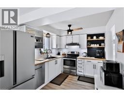Kitchen - 189 Terrace Hill Street, Brantford, ON N3R1S8 Photo 9