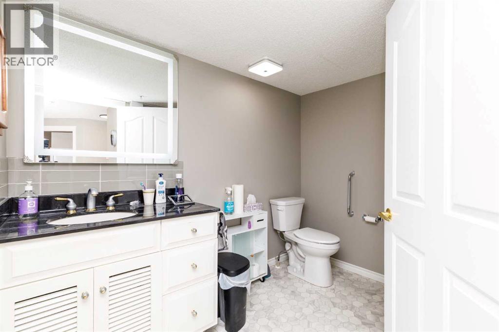 Listing photo – 206, 56 Carroll Crescent, Red Deer