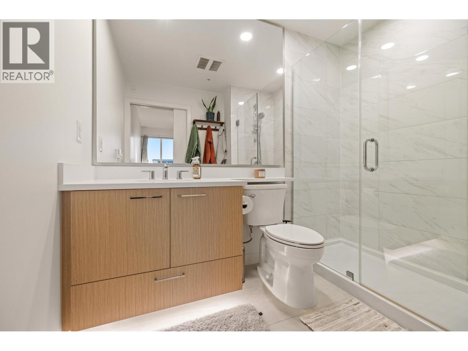Photo of 617 7588 16TH STREET 17