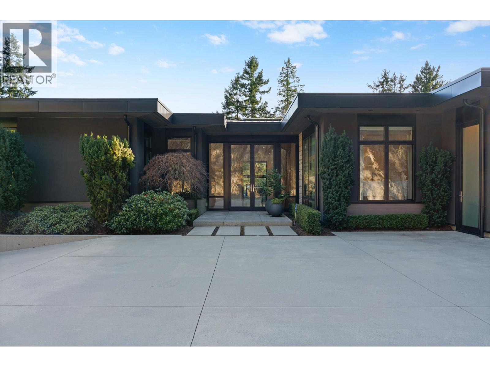 4799 CLOVELLY WALK, West Vancouver