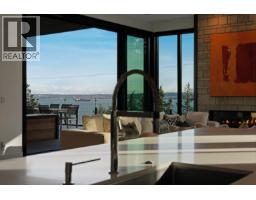 4799 Clovelly Walk, West Vancouver, BC V7W1H7 Photo 10
