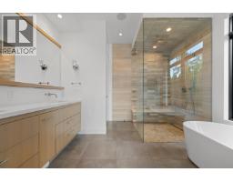 4799 Clovelly Walk, West Vancouver, BC V7W1H7 Photo 25