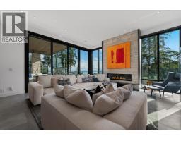 4799 Clovelly Walk, West Vancouver, BC V7W1H7 Photo 7