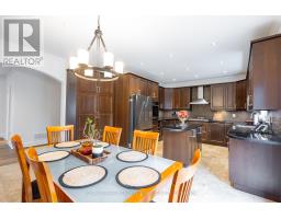 Dining room - 26 Emperor Drive, Brampton, ON L6P1X5 Photo 10