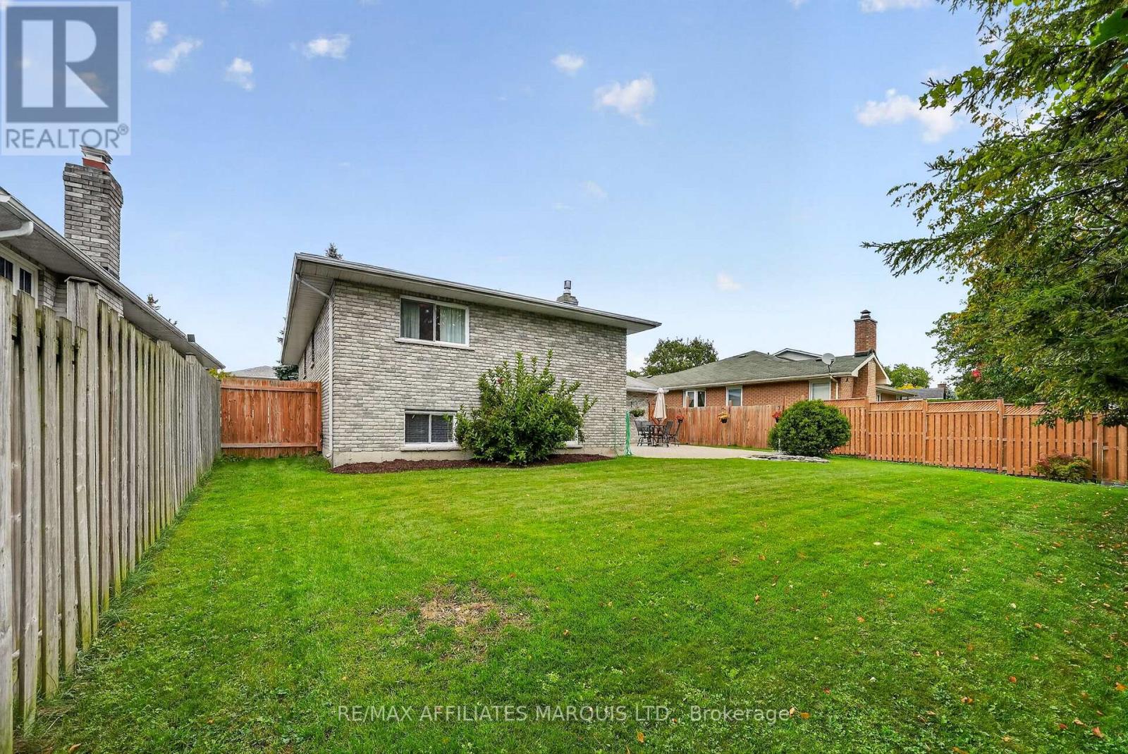 828 CHELSEA CRESCENT - 43