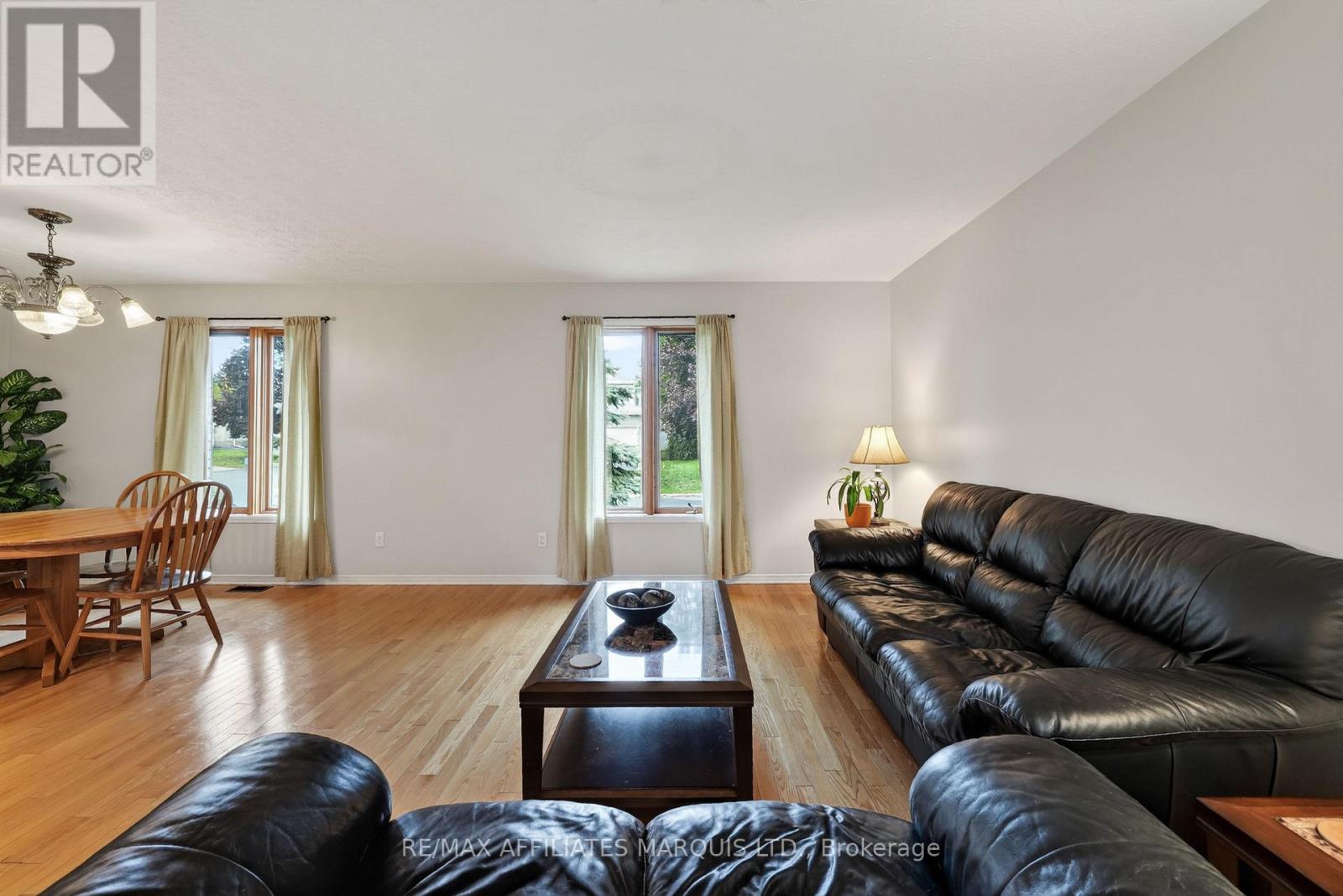 828 CHELSEA CRESCENT, Cornwall — photo 7