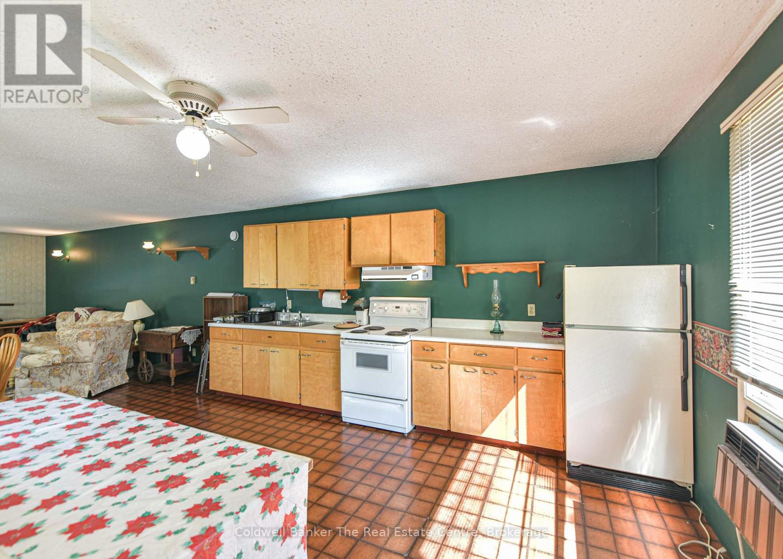 115 JONES ROAD - 22