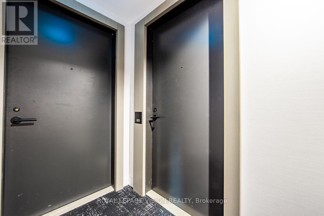 619 - 108 PETER STREET, Toronto (Waterfront Communities) — photo 4