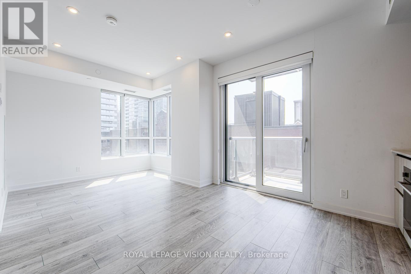 619 - 108 PETER STREET, Toronto (Waterfront Communities) — photo 8