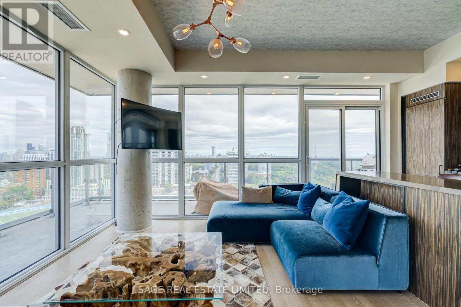 Photo of 501 St Clair Avenue