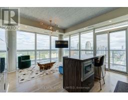 1902 - 501 St Clair Avenue W, Toronto, ON M5P0A2 Photo 11