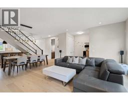 5pc Bathroom - 3804 Sarcee Road Sw, Calgary, AB T3E7W9 Photo 6