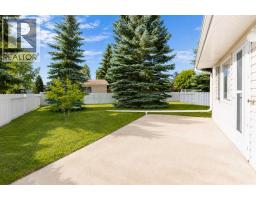 28 Dale Close, Red Deer, AB T4R2L4 Photo 17
