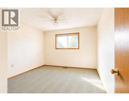 28 Dale Close, Red Deer, AB T4R2L4 Photo 23