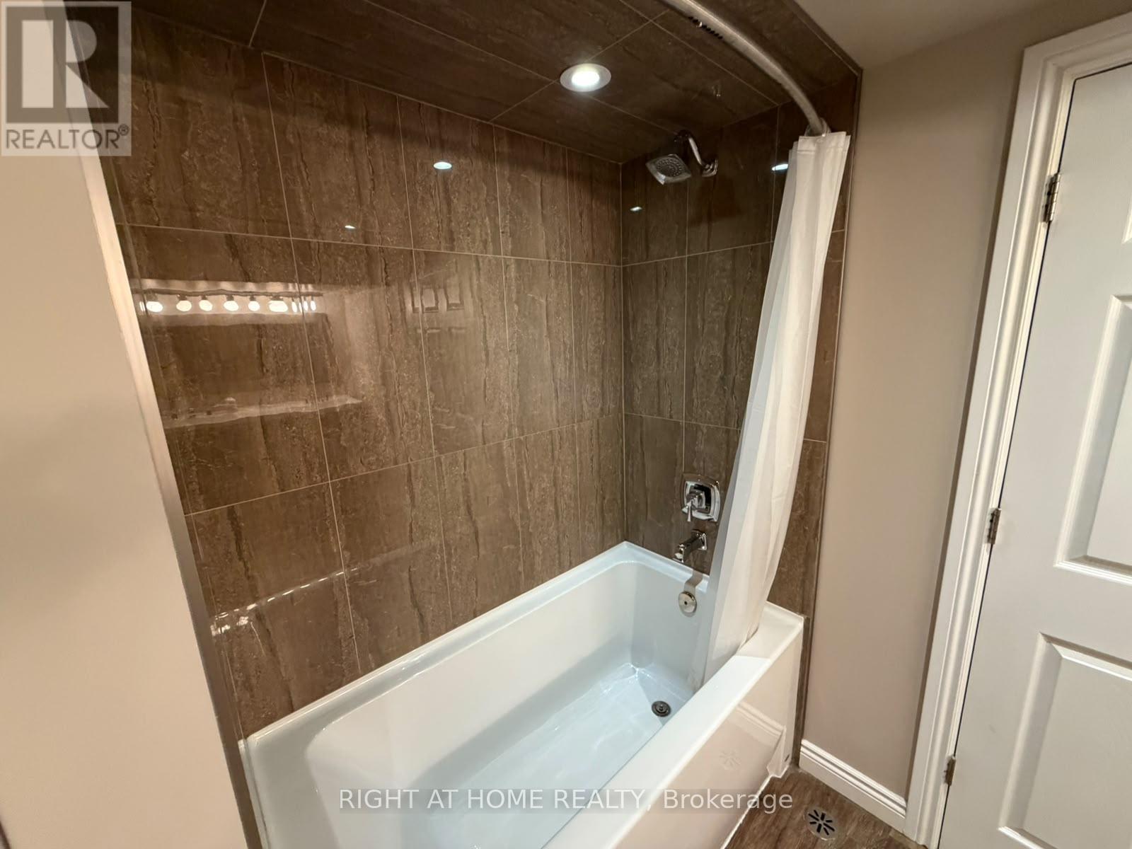 585 BRENTWOOD AVENUE, Oshawa (O'Neill) — photo 5