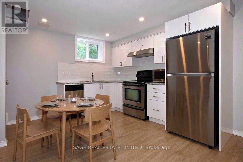 LOWER - 14 FURNIVAL ROAD, Toronto (O'Connor-Parkview) — photo 4