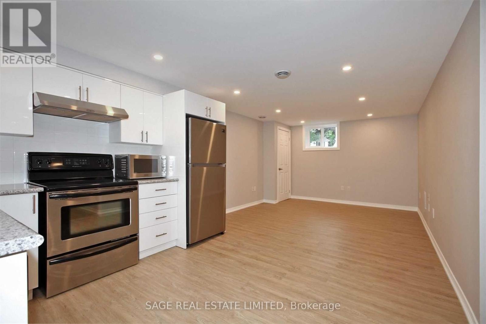 LOWER - 14 FURNIVAL ROAD, Toronto (O'Connor-Parkview) — photo 5