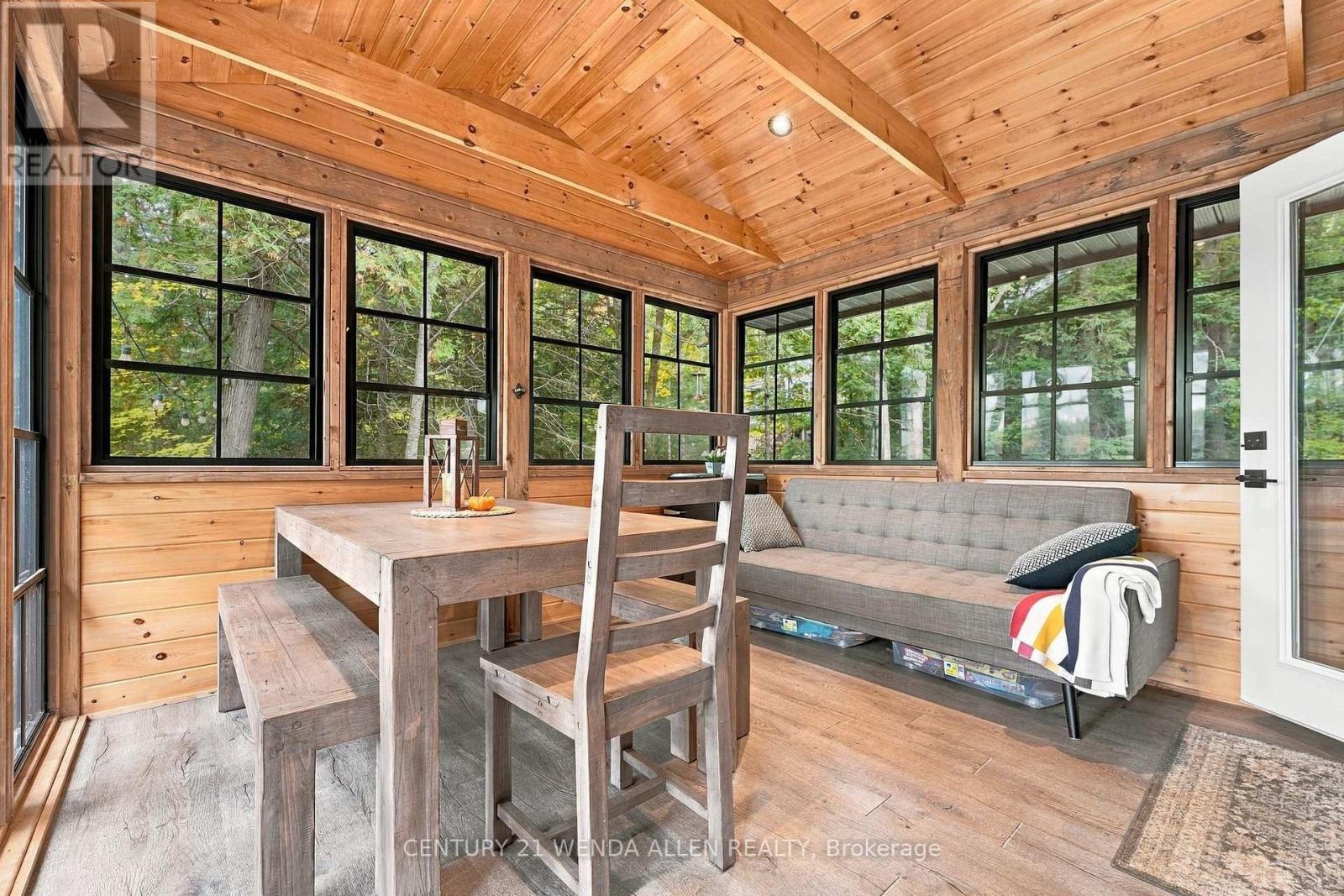 1424 REDKENN ROAD - 38
