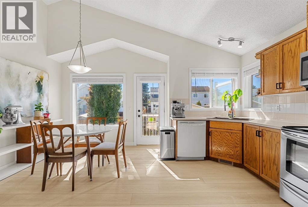 9878 Hidden Valley Drive NW, Calgary, Alberta, T3A5K4 — thumbnail 10