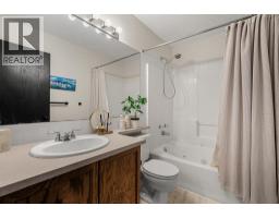 9878 Hidden Valley Drive Nw, Calgary, AB T3A5K4 Photo 17