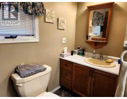 3203 50 Avenue, Lloydminster, SK S9V0N8 Photo 12