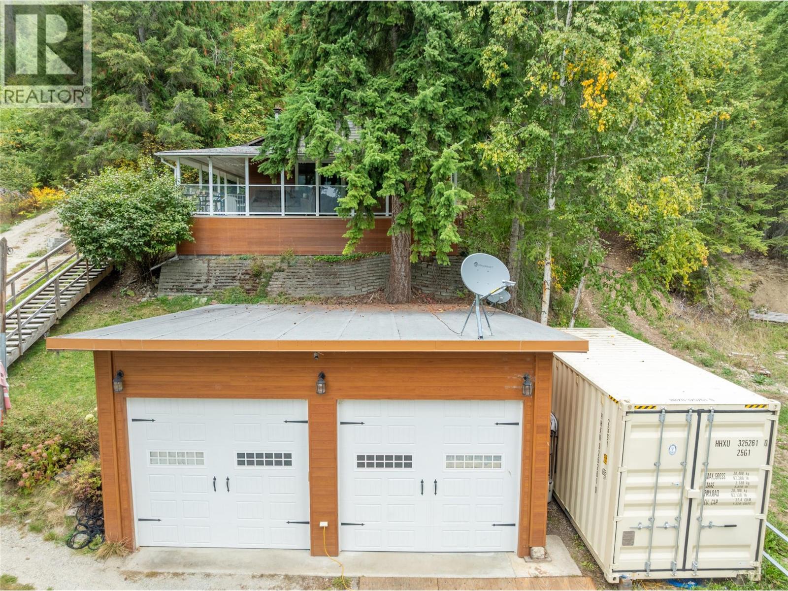 8 Old Town Road - Image 3