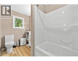 8 Old Town Road, Sicamous, BC V0E2V4 Photo 19