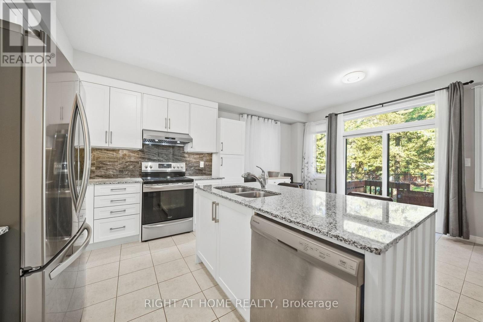 66 Betty May Crescent, East Gwillimbury, ON photo 20