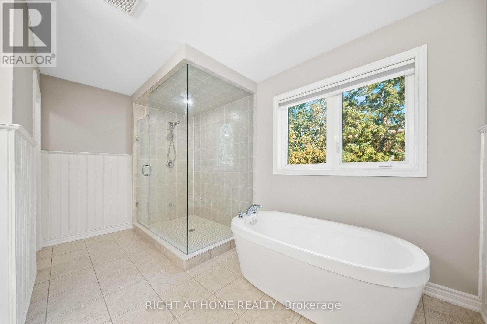 66 Betty May Crescent, East Gwillimbury, ON photo 33