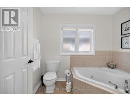 228 Twin Hills Crescent, Vaughan, ON L4H0H4 Photo 18