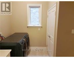 Bedroom 4 - 11 Richmond Park Drive, Georgina, ON L4P0H2 Photo 8