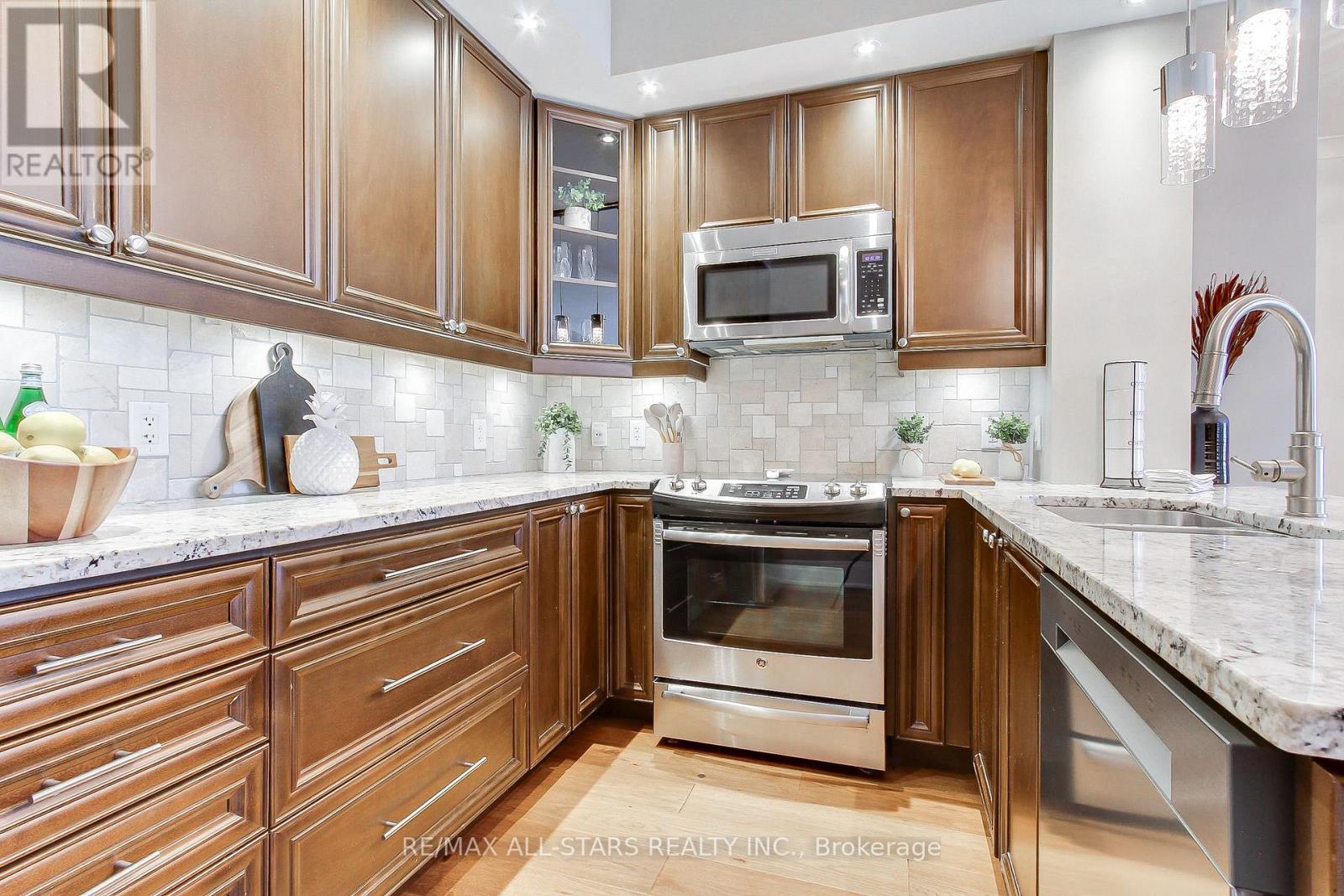 322 - 35 BAKER HILL BOULEVARD, Whitchurch-Stouffville (Stouffville) — photo 8