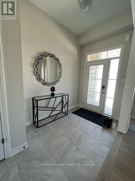 124 KIRBY AVENUE, Collingwood — photo 2