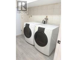 Bsmnt - 1190 Dovercourt Road, Toronto, ON M6H2X9 Photo 13