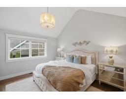 927 163 Street, Surrey, BC V4A9T8 Photo 11