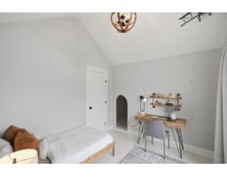927 163 Street, Surrey, BC V4A9T8 Photo 15