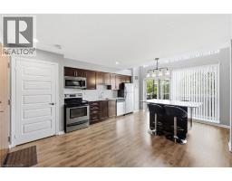 Living room - 215 E Queen Street E Unit# 225, Brampton, ON L6W0A9 Photo 7