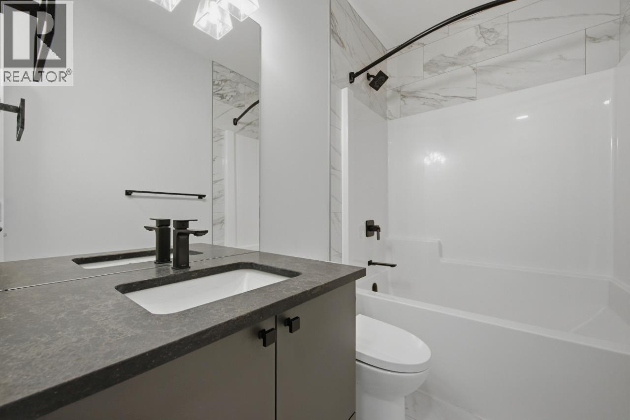 749 Carleton Street - 53