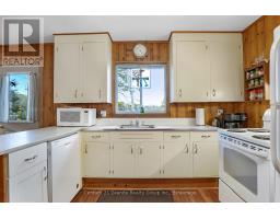 4175 Elephant Lake Road, Dysart Et Al, ON K0L3C0 Photo 12