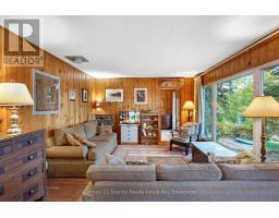 4175 Elephant Lake Road, Dysart Et Al, ON K0L3C0 Photo 14