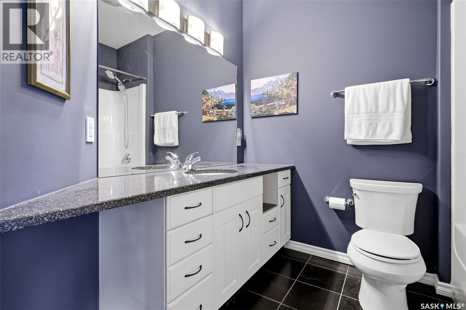 #805 1901 Victoria AVENUE - 23