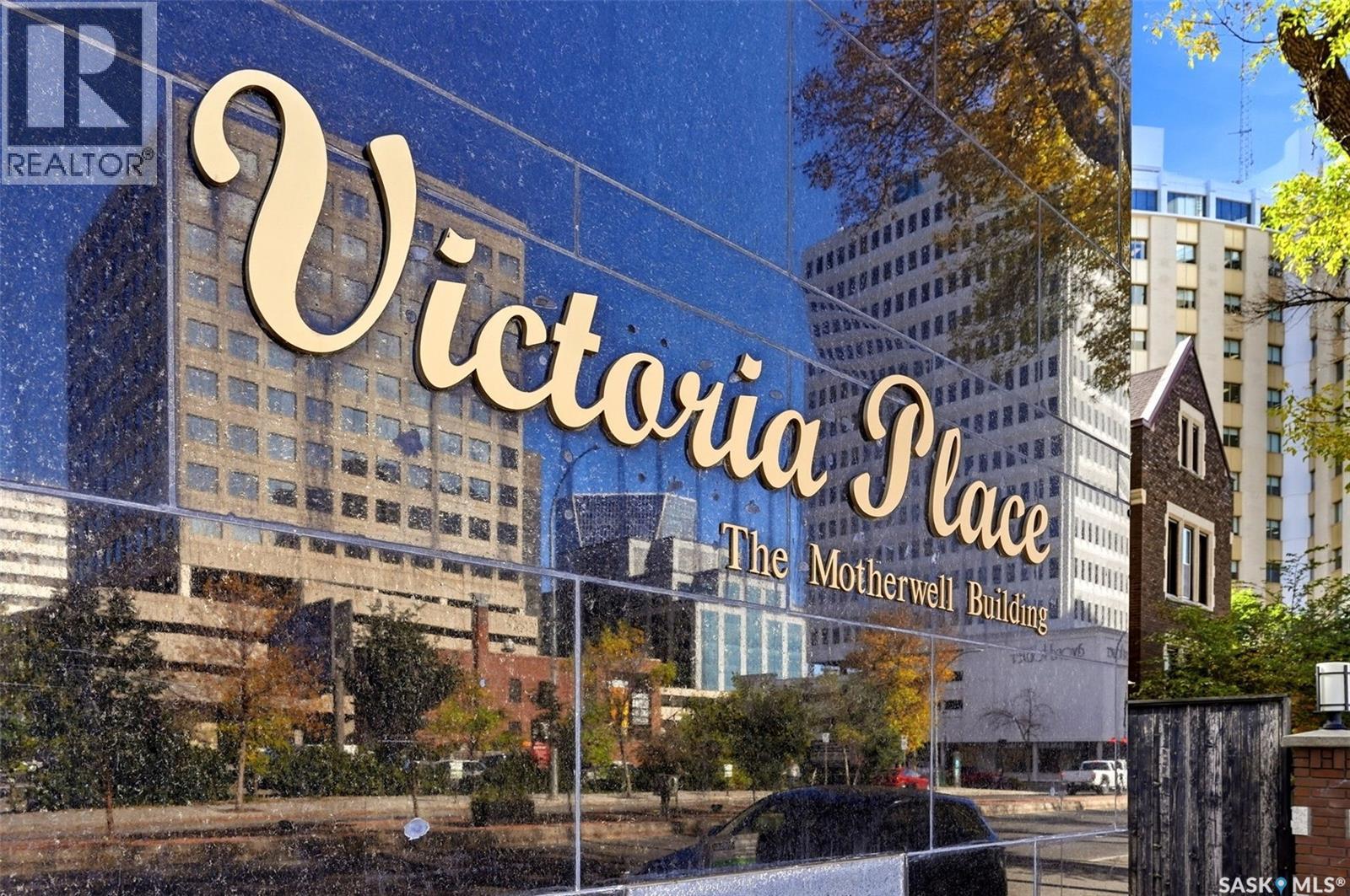 #805 1901 Victoria AVENUE - 38
