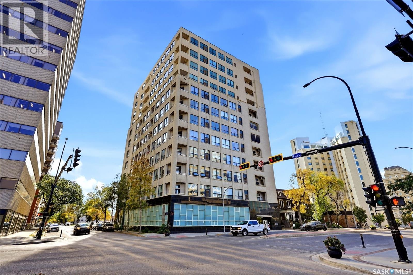 #805 1901 Victoria AVENUE - 39
