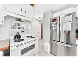 Bedroom 3 - 7312 Delwood Rd Nw, Edmonton, AB T5C3A7 Photo 7