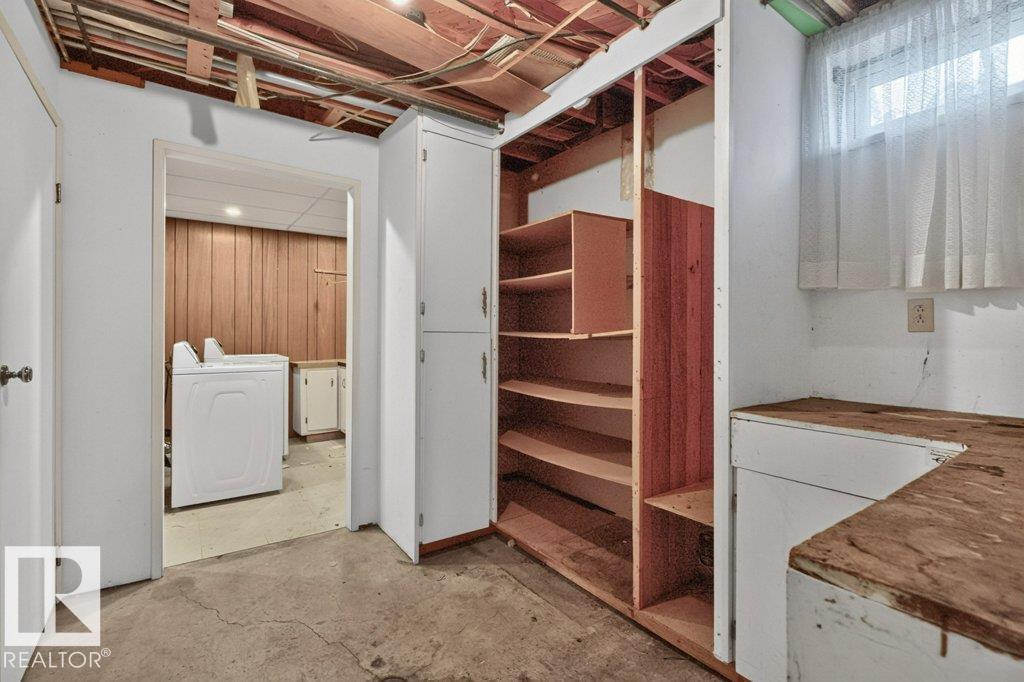 11407 51 AV NW - 25