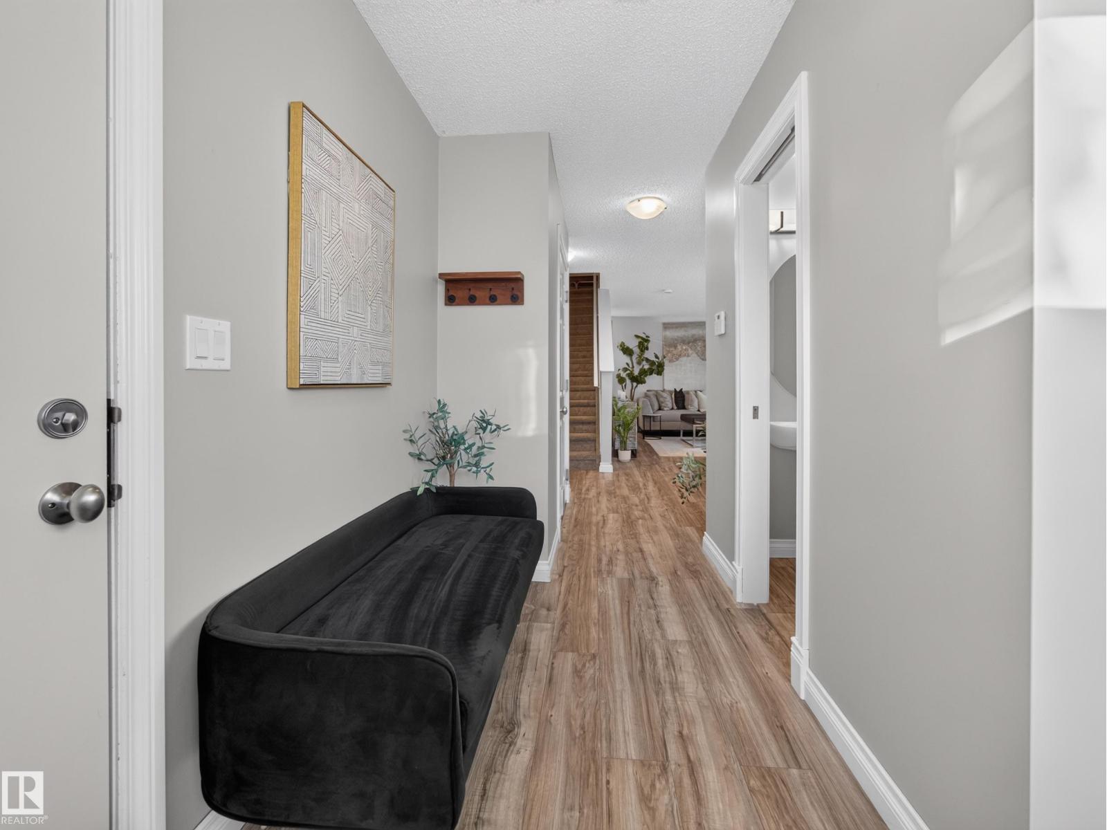 #44 12050 17 AV SW - 10