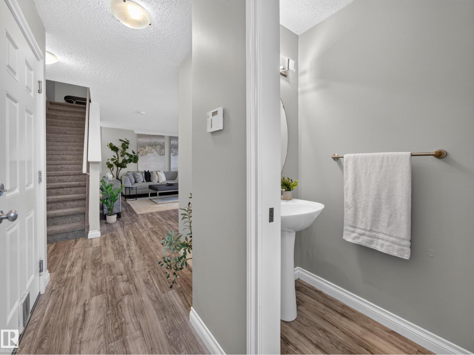 #44 12050 17 AV SW - 14