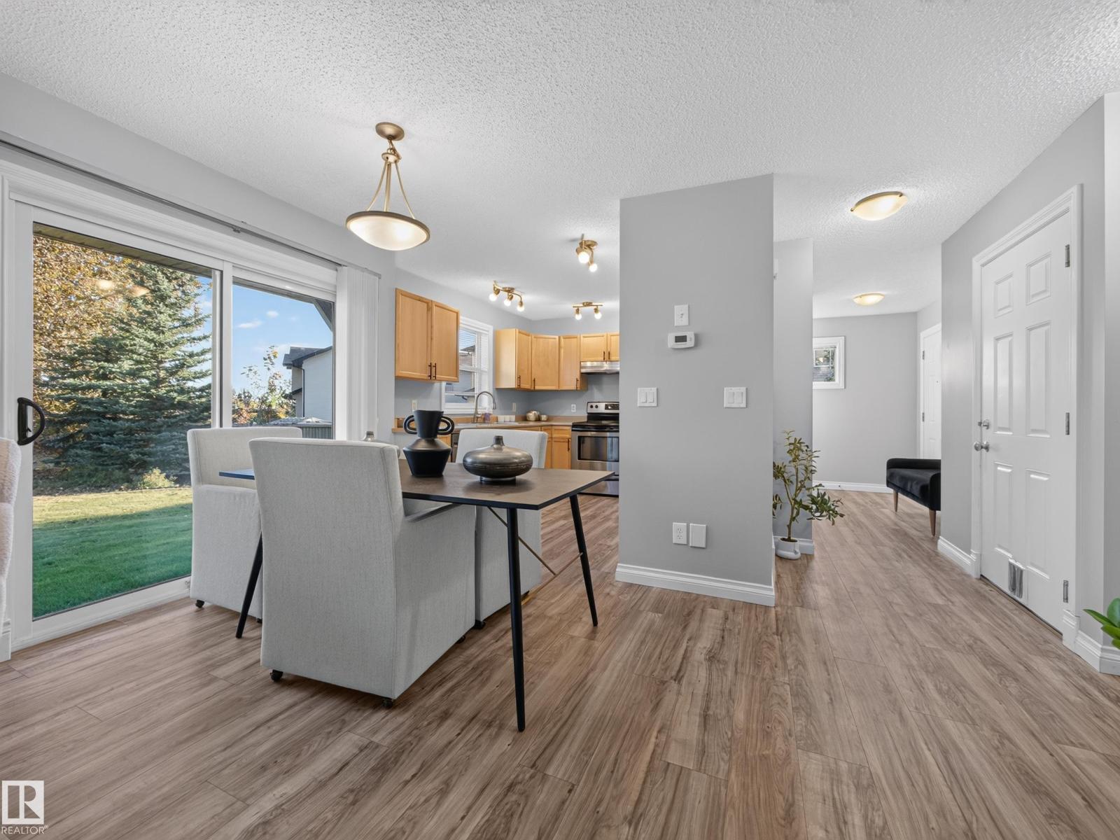 #44 12050 17 AV SW - 27
