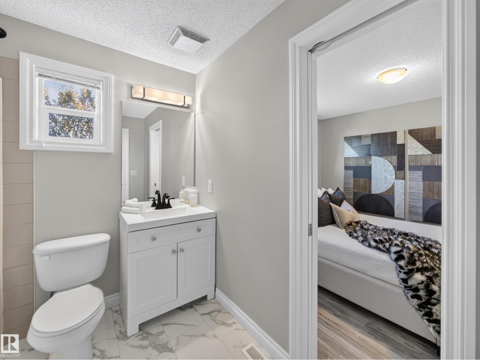 #44 12050 17 AV SW - Image 60