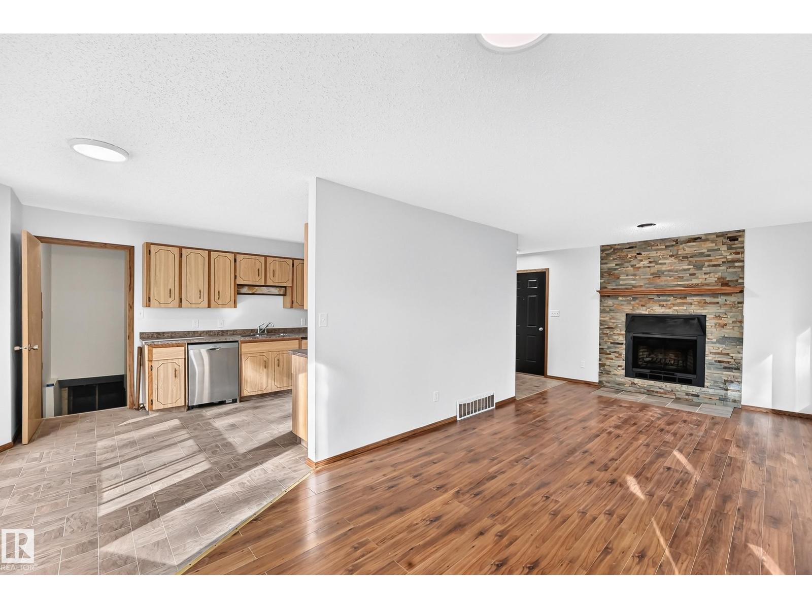 #100 23016 TWP RD 504 - 14